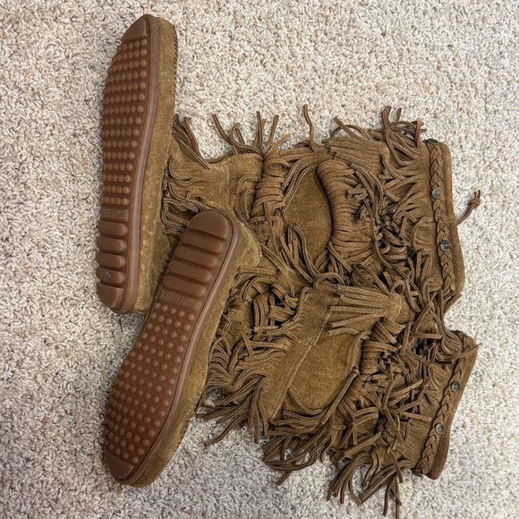 Minnetonka Women Leather 5-Layer Fringe Brown Moccasin Boots, Sz 7, NWOT - Picture 3 of 11